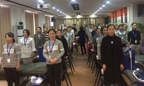安德光电美容美发培训学校毕业生感言（毕业感想发言稿）